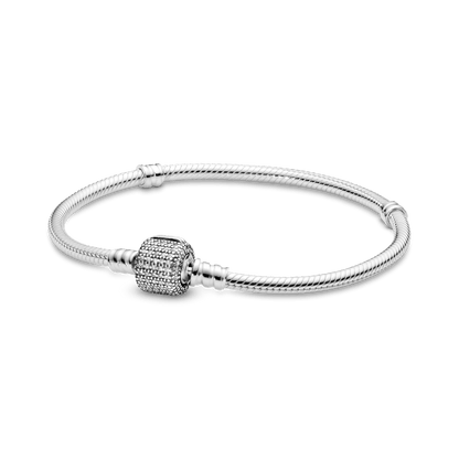 Brazalete Pandora Moments Cadena de Serpiente con Broche de Pavé Centelleante