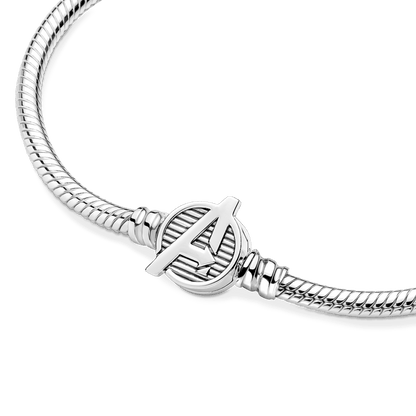 Brazalete Pandora Moments Cadena de Serpiente con Broche con Logotipo de The Avengers de Marvel